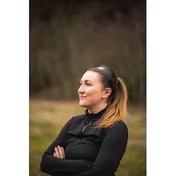 čelenka bjež STYLE TRACK bw